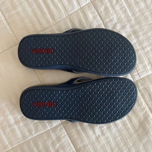 Vionic TIDE TOE POST SANDAL - Picture 7 of 7